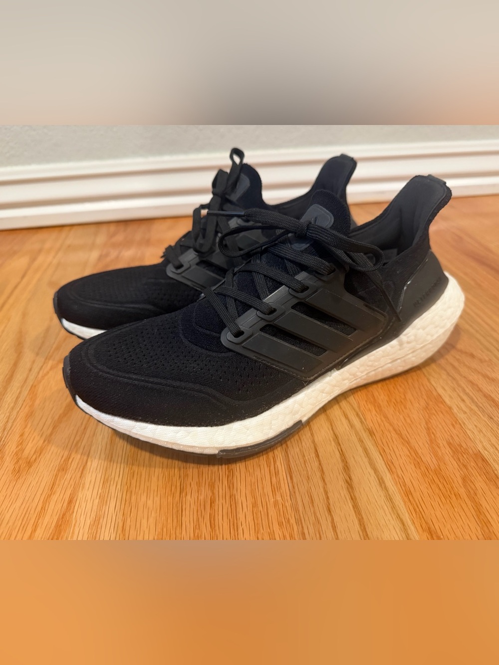 Adidas Ultraboost 21 Core Black White Boost Running Shoes Women’s Size 8 FY0402